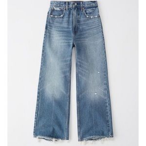 Abercrombie Ultra High Rise Cropped Wide Leg Jeans